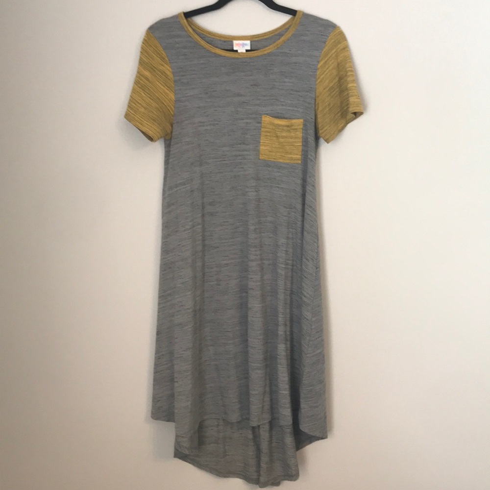 Carly XS gray and yellow with black T-shirt feel